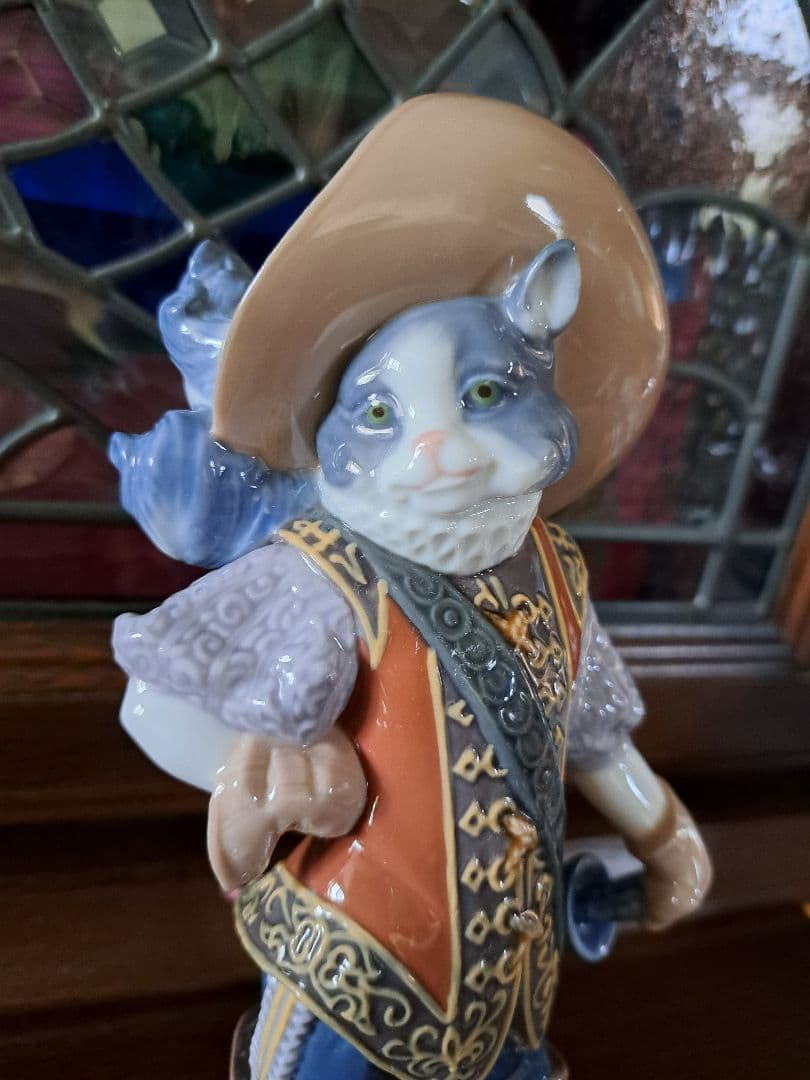 リヤドロLLADRO 「長靴をはいた猫」