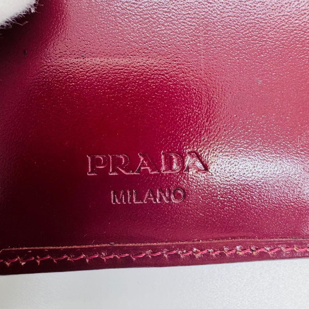 ✨PRADA✨プラダ✨バーガンディ✨レザー✨ヴィンテージ✨二つ折り財布✨