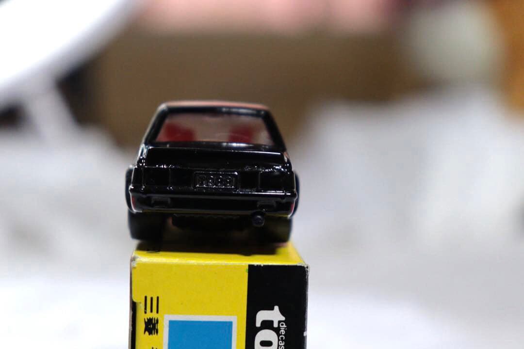 日本製　トミカ　三菱　ランサー　ターボ　アドバン　黒箱　NO.38