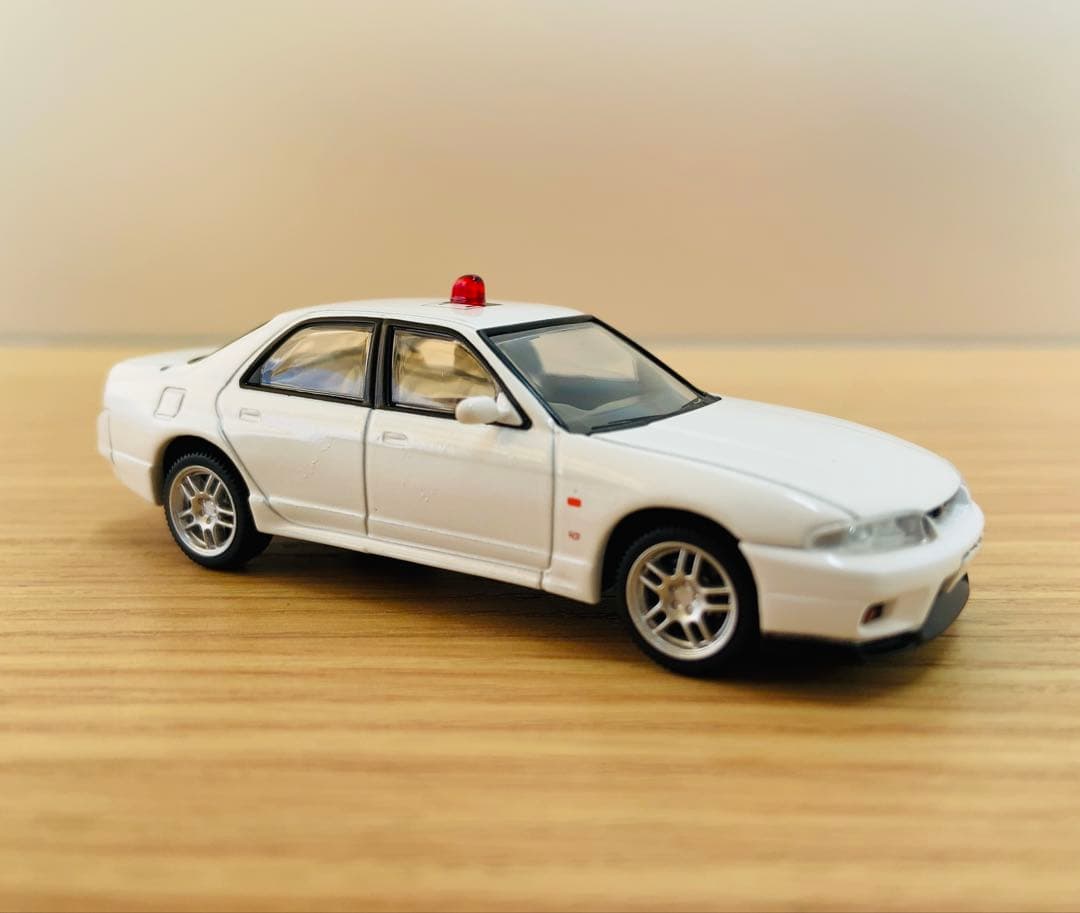 日産 スカイライン GT-R オーテックバージョン 覆面パトロールカー