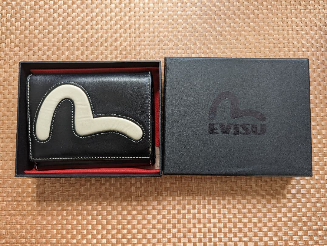 エビス 財布 EVISU ウォレット 二つ折り - メルカリ