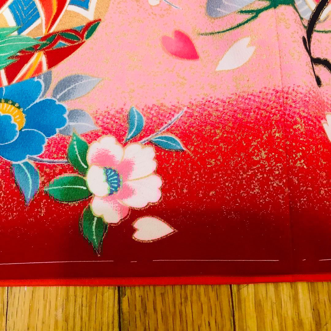 七五三七歳未使用着物‼️人気赤地暈し⭐︎御所車手毬花々煌びやか際立つ⭐︎安心フルセット