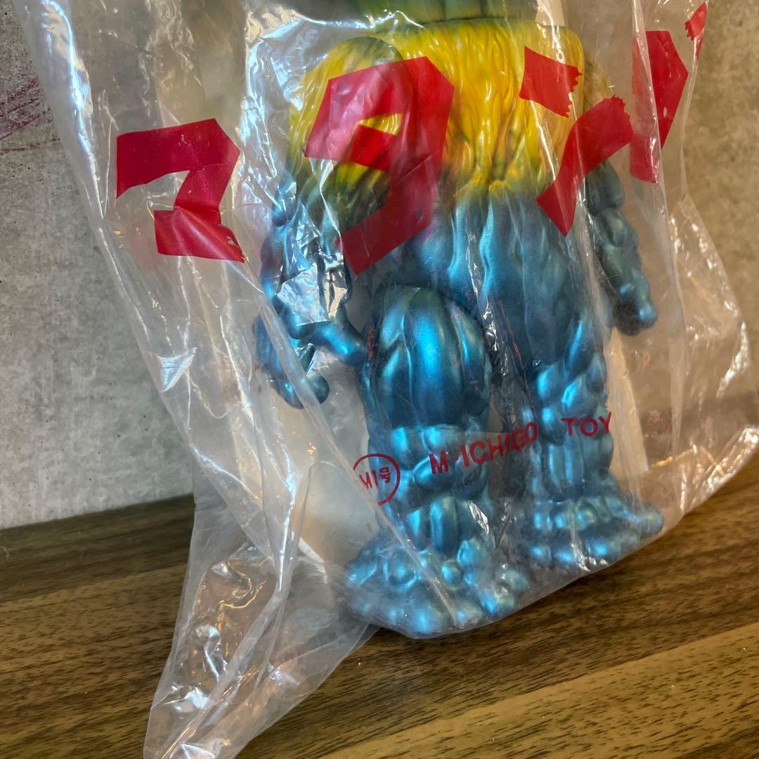 未開封未使用M1号　マタンゴソフビ　メタル系カラー