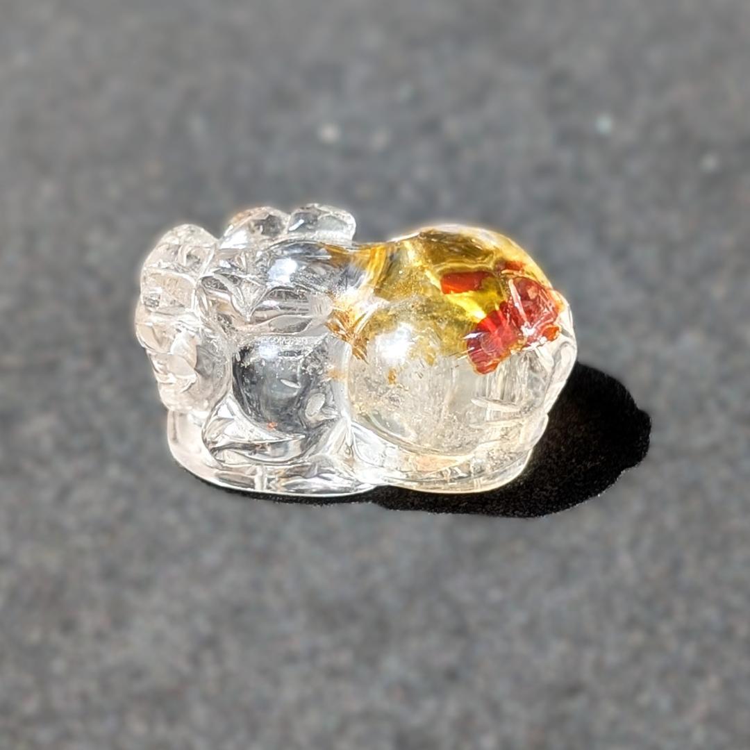 ライモナイトインクォーツ オーロラ入り貔貅 成功へと導くパワーストーン オブジェ