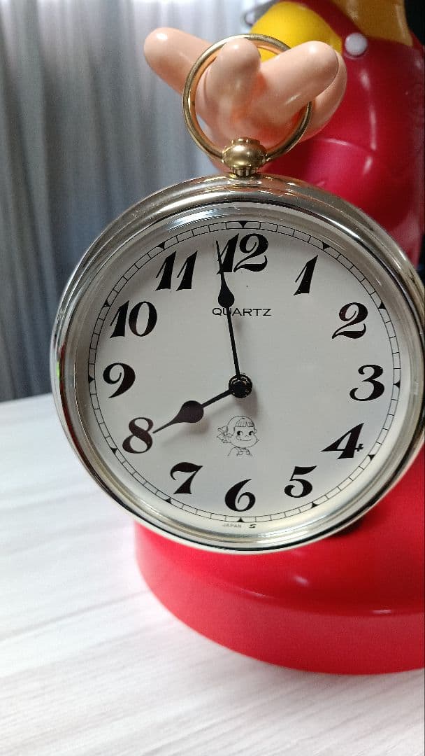 不二家抽選品ウオッチングペコちゃん - メルカリ