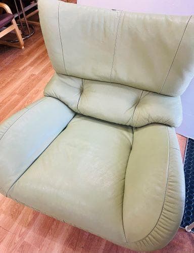 J【中古品】カリモク 一人掛けソファ 回転式　ワンランク上の座り心地♪