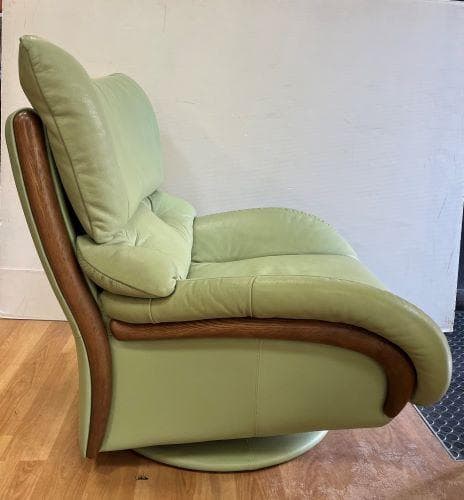 J【中古品】カリモク 一人掛けソファ 回転式　ワンランク上の座り心地♪