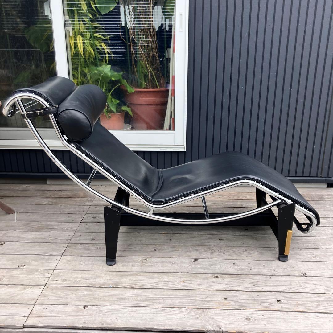 ル・コルビュジエ シェーズロング 本革 LC4 リクライニングソファ ベッド