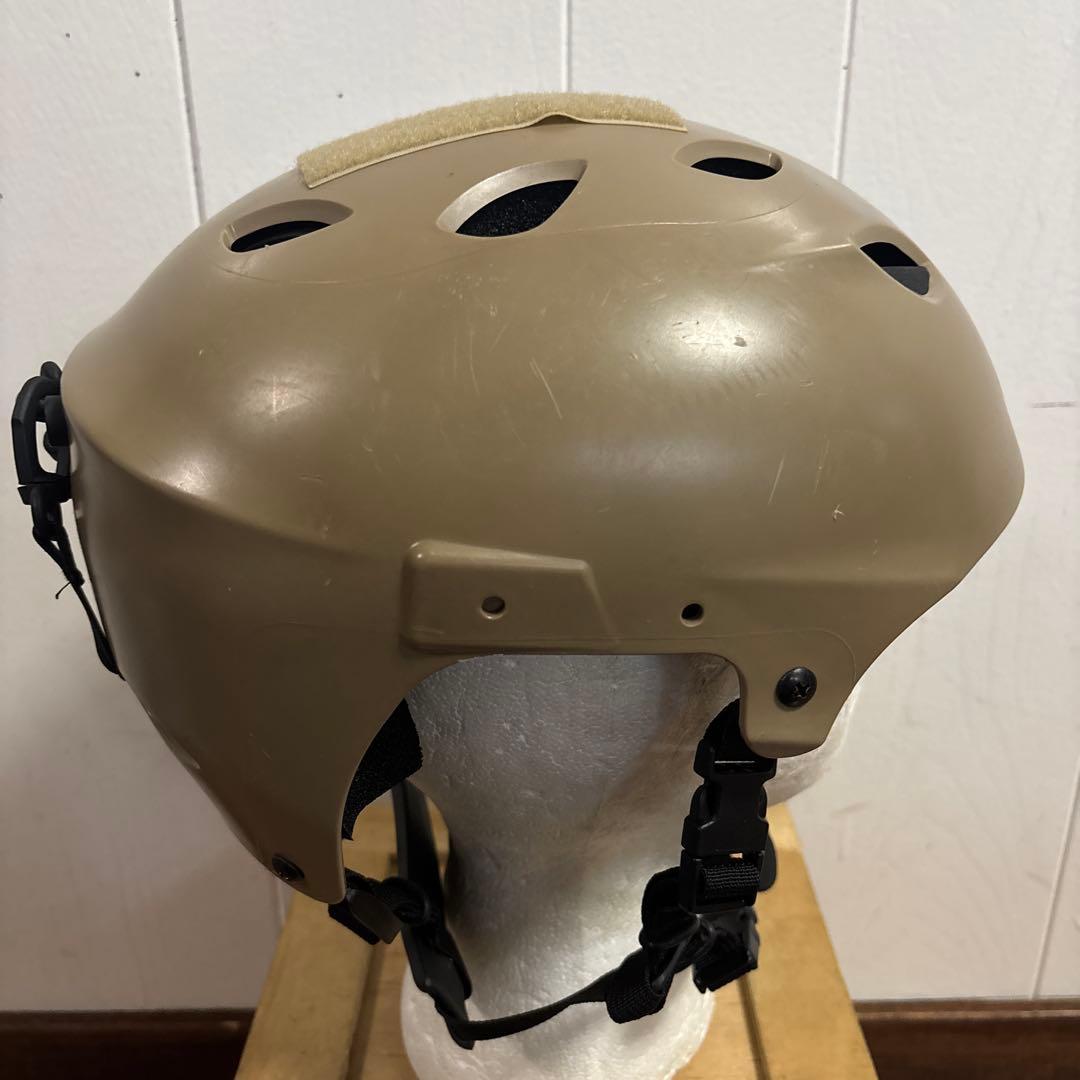 米軍 PT HELMET A−BRAVO トレーニング ヘルメット MEDIUM - メルカリ
