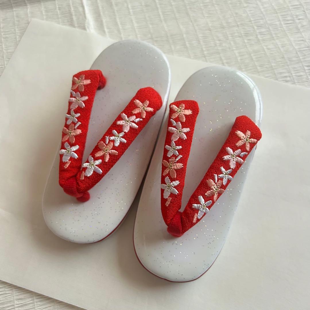 七五三 3歳 絞り 被布 着物 絹 三歳 赤 草履 753 女の子 子供着物 白