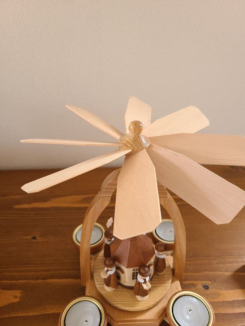 ドイツ・クリスマスピラミッド「ウィンドミル 聖夜の教会」 - メルカリ