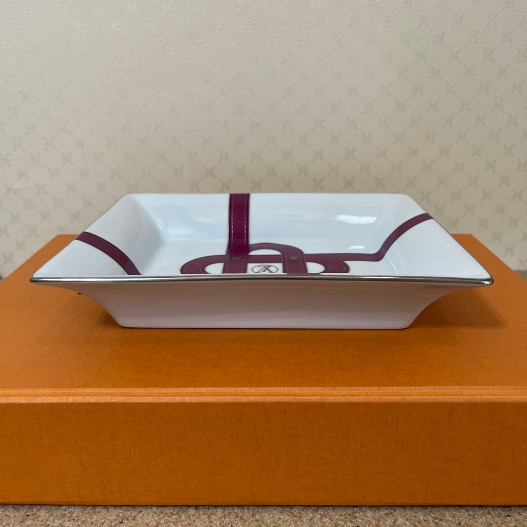 Louis Vuitton 四角い皿専用ボックス付き