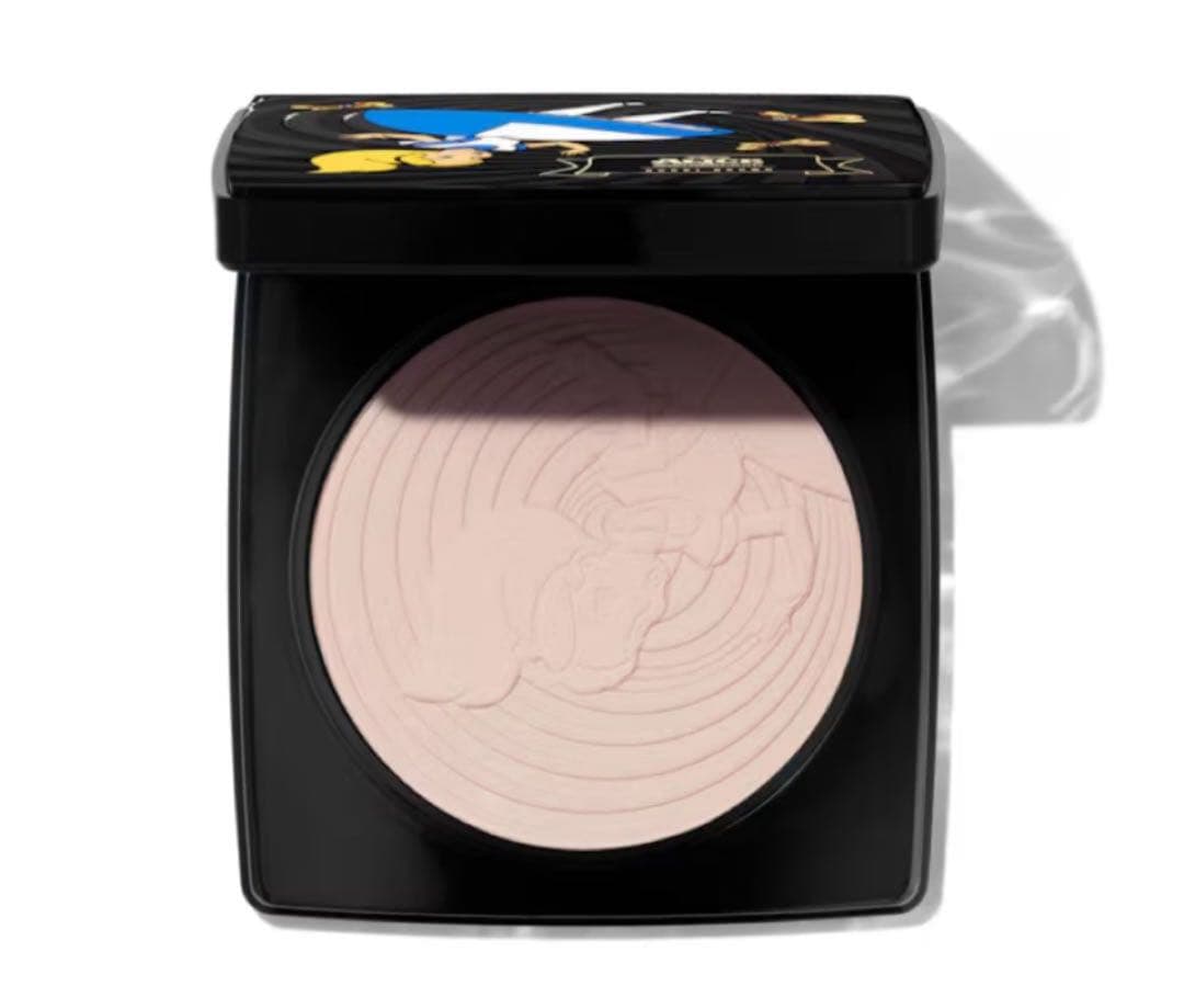 ボビイブラウン　シアーフィニッシュプレストパウダー　ソフトポーセリン