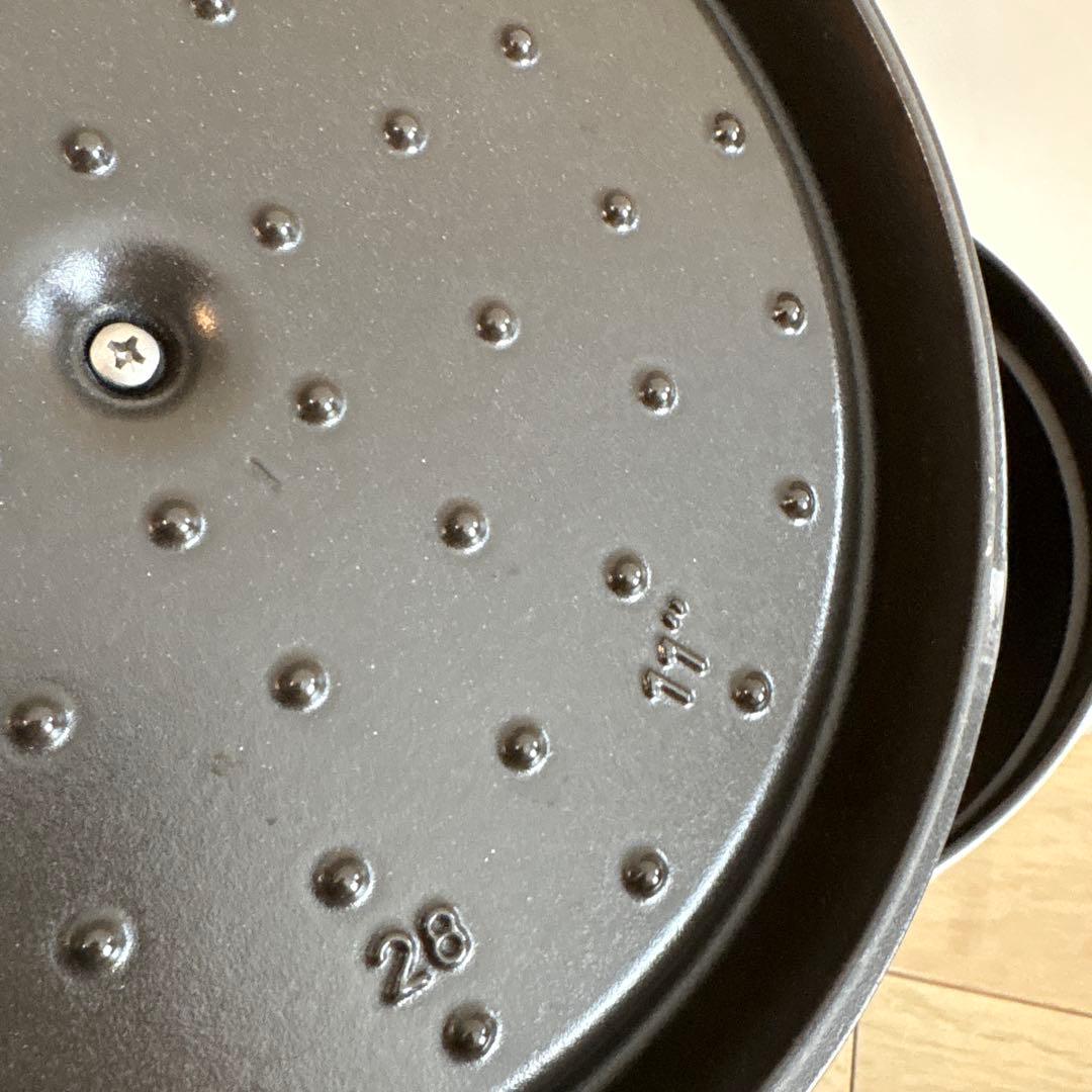 Staub ストウブ 28cmピコココット ラウンド USED - メルカリ