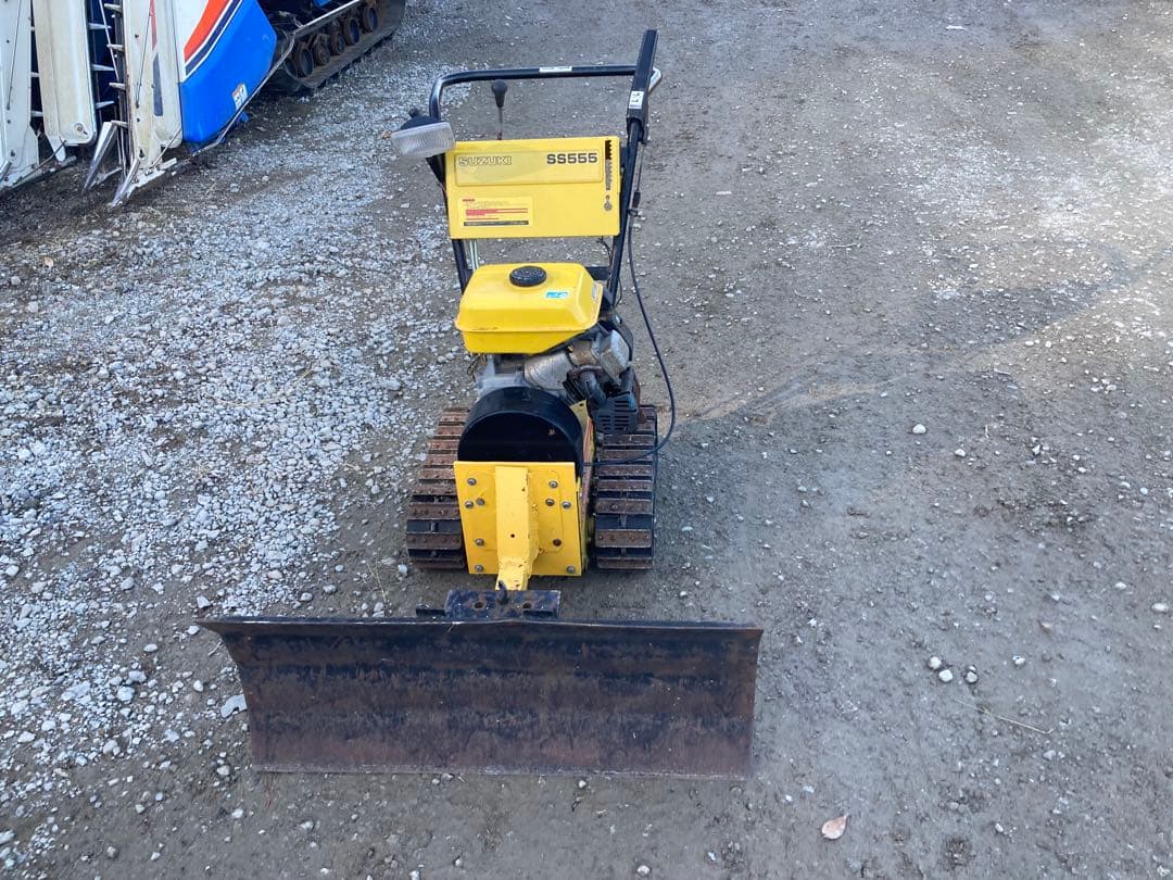 スズキ 除雪機 キャタピラ式　排土版