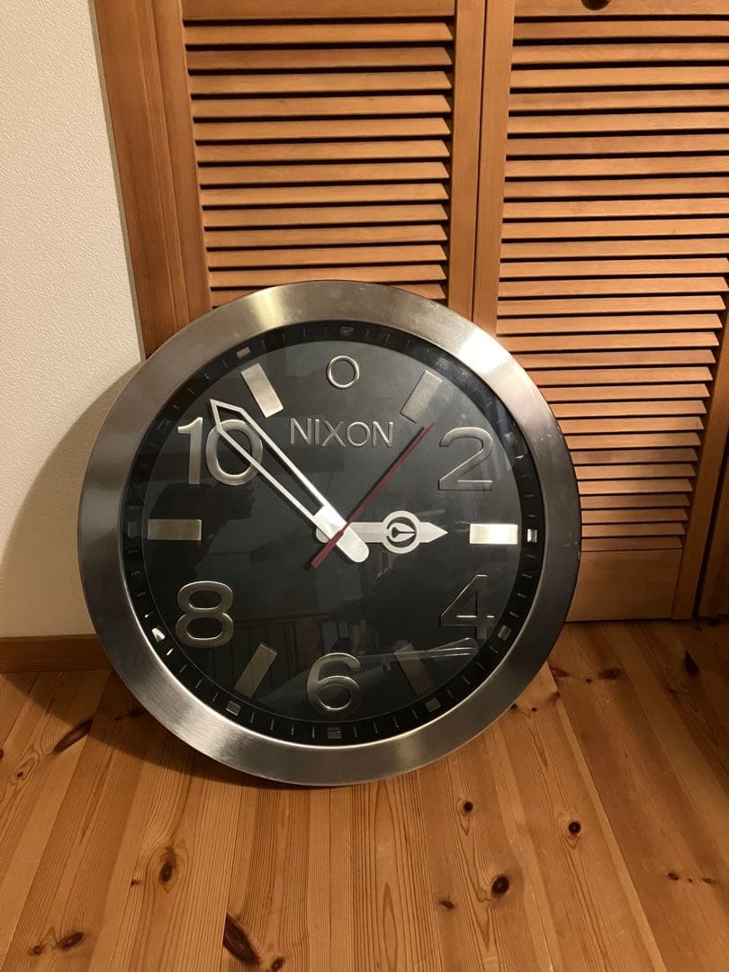 激レア非売品】NIXON ニクソン 壁掛け時計 - メルカリ