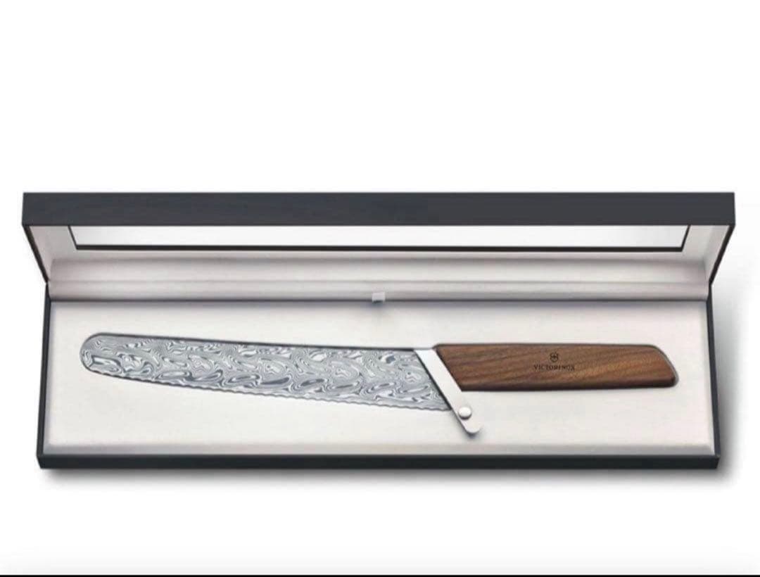ビクトリノックスブレッド＆ペストリーナイフ ダマスカス 限定版2021 22cm