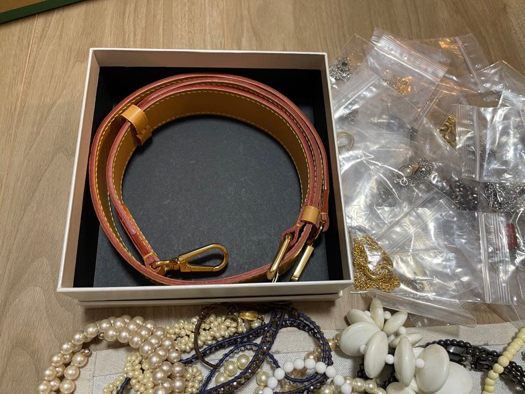 遺品整理 アクセサリー まとめ売り