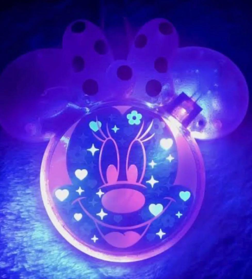 ディズニーランド購入ミニーマウス顔型 ライティング光るペンダント