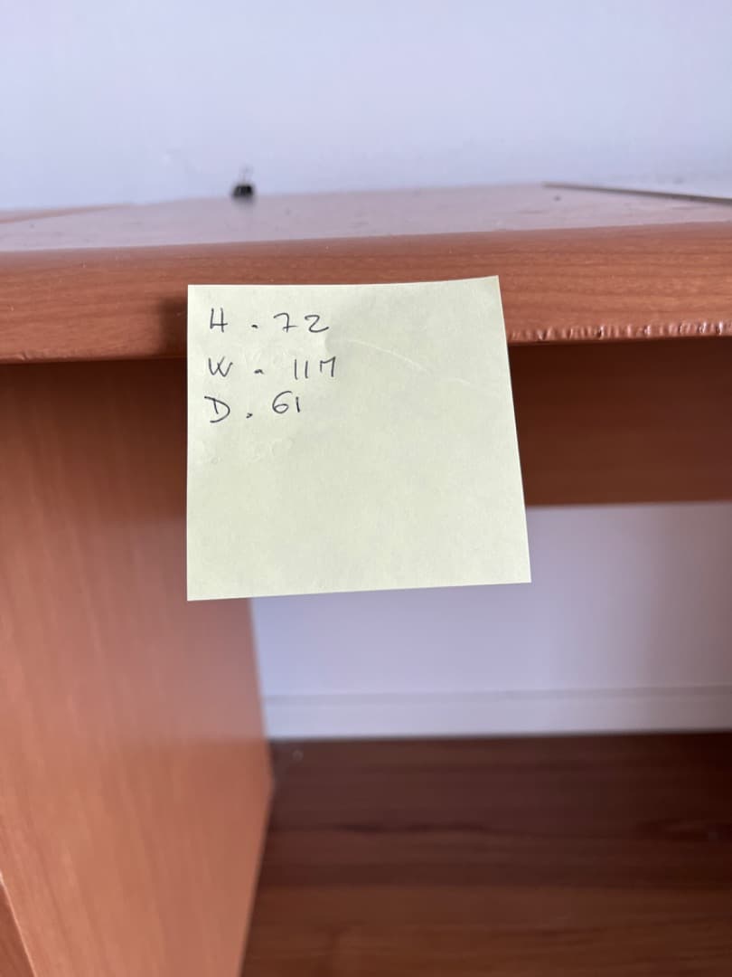 事務机・学習机 Desk and 2 cabinets