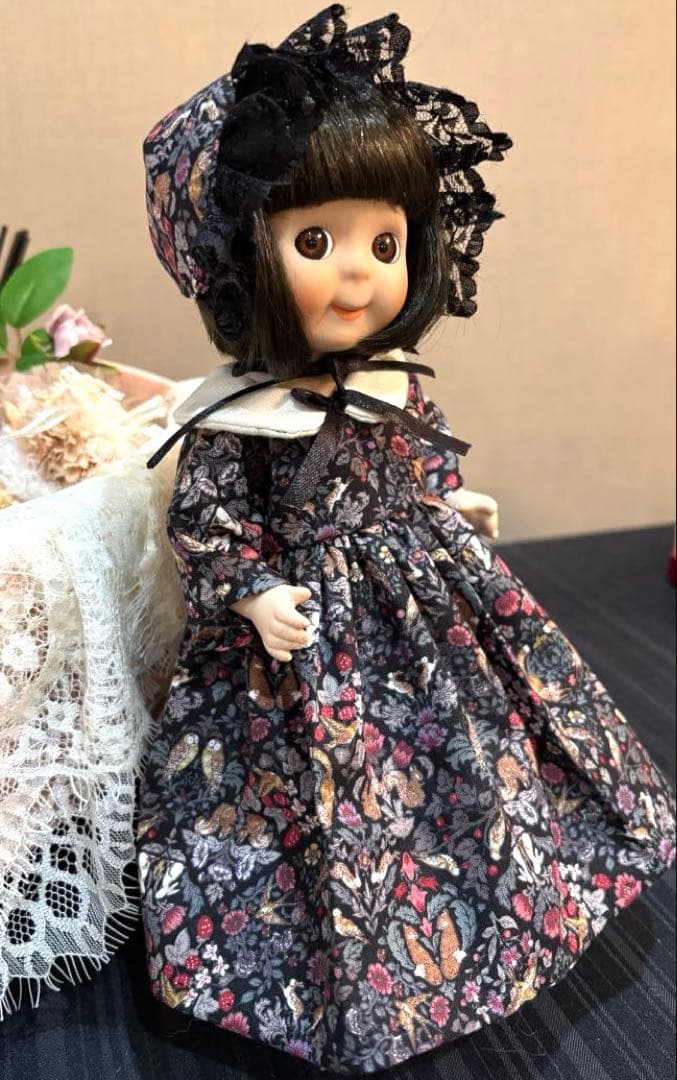 ヴィンテージ　ビスクドール　グーグリー ①