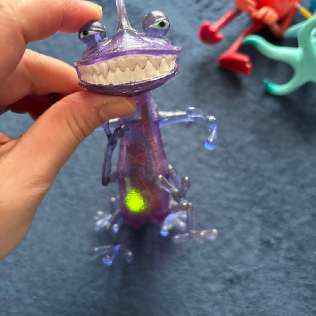 モンスターズインク スケアリーフィギュア セット - メルカリ