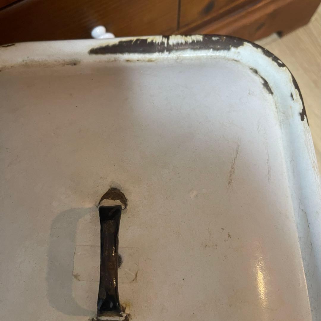 ꕤイギリスアンティークꕤブレット缶