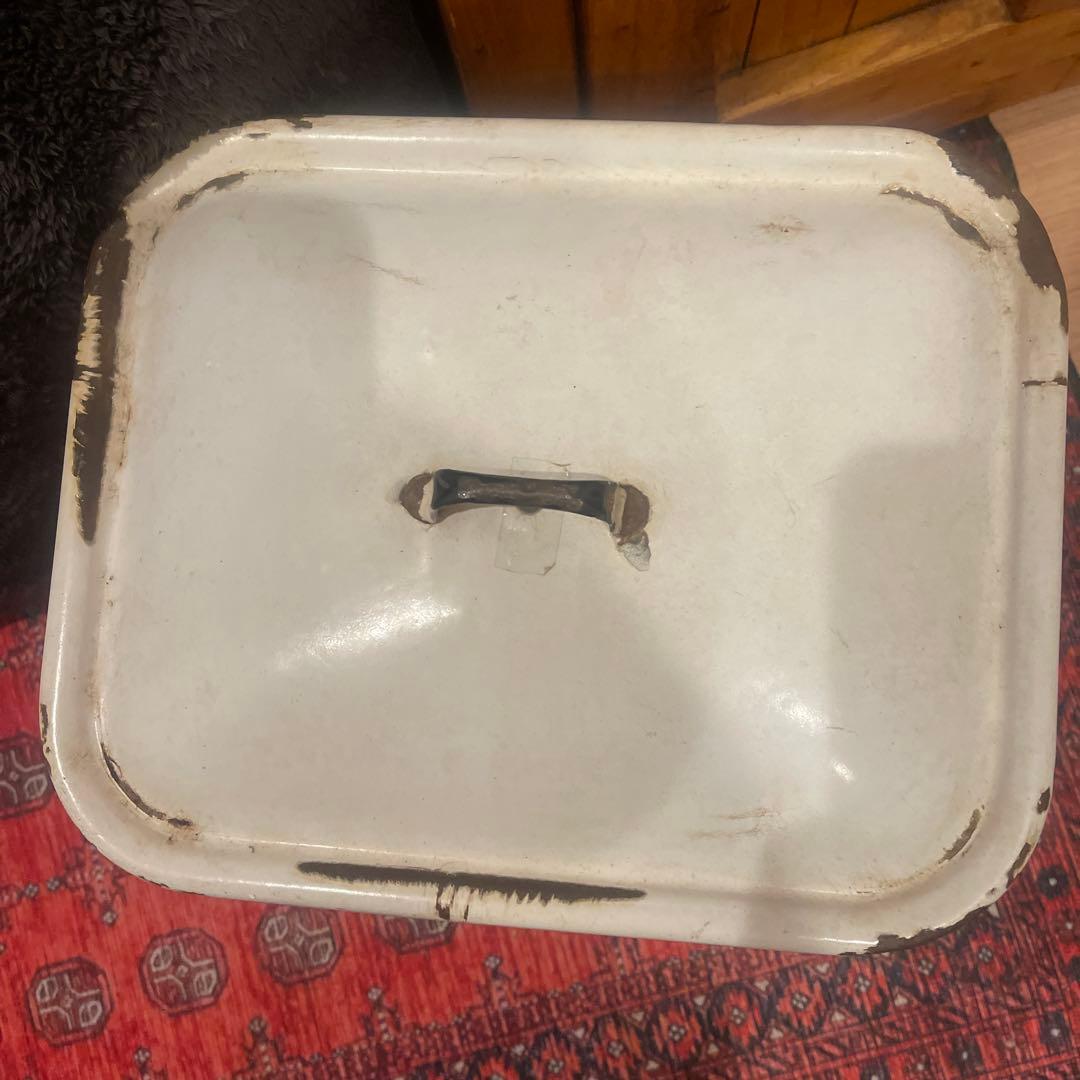 ꕤイギリスアンティークꕤブレット缶