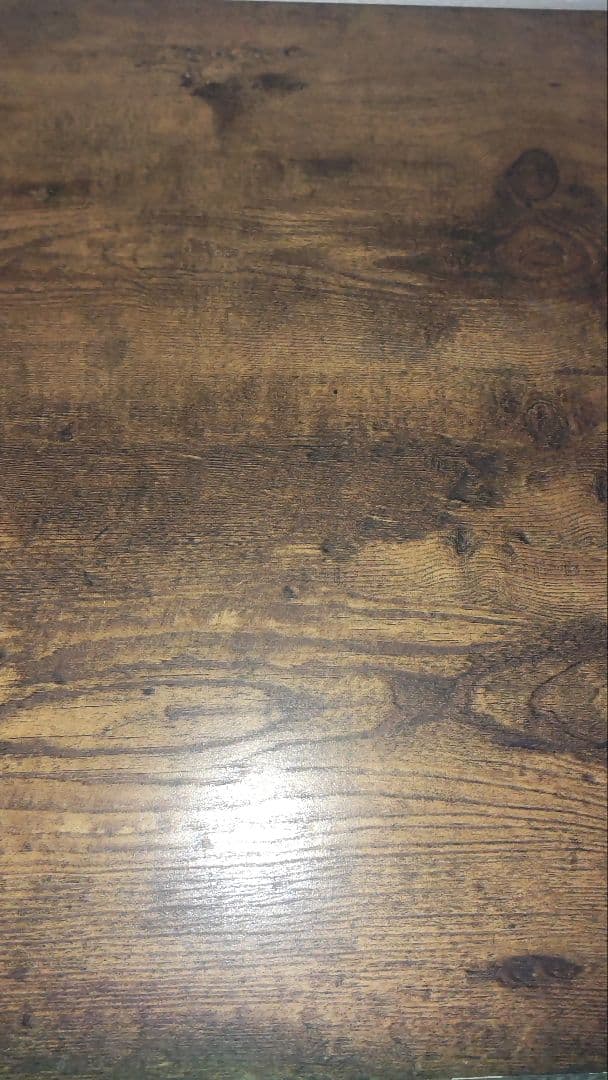 ダークブラウン木製テーブル