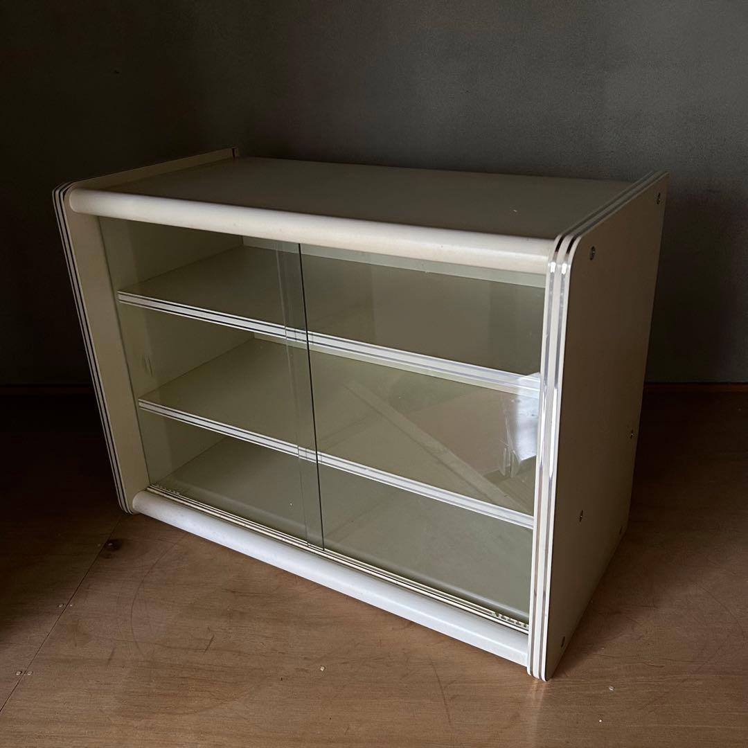 ホワイト ガラス収納棚 3段