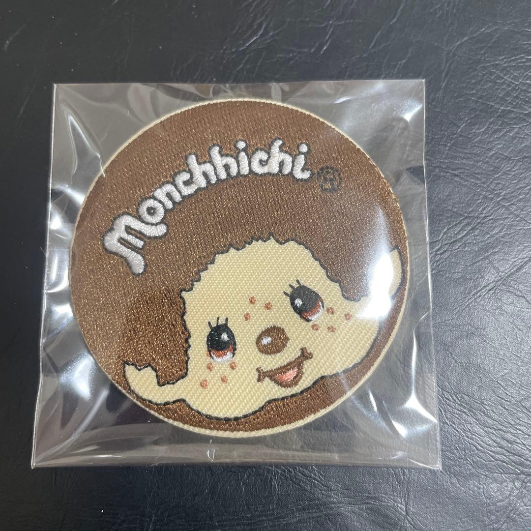 シークレット】モンチッチ 刺繍缶バッジ - メルカリ