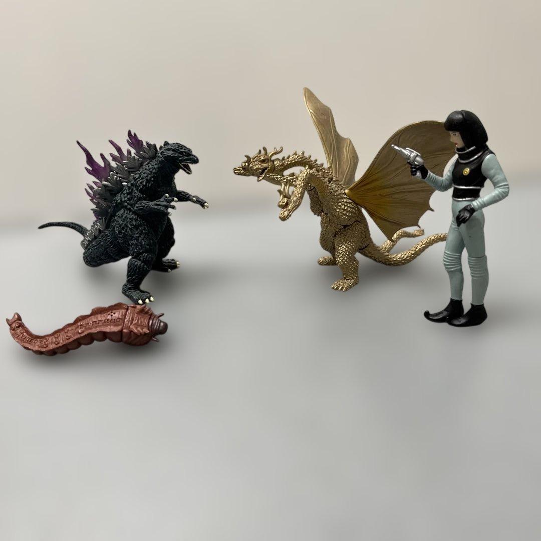ゴジラ フィギュア キングギドラ モスラ X星人セットで - メルカリ