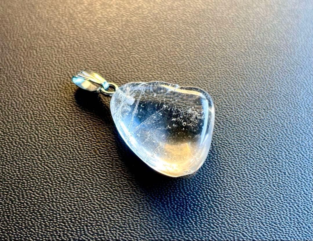 究極品質　超希少幻の逸品　ヒマラヤ幻の聖山　カイラス水晶のペンダントトップ　6g