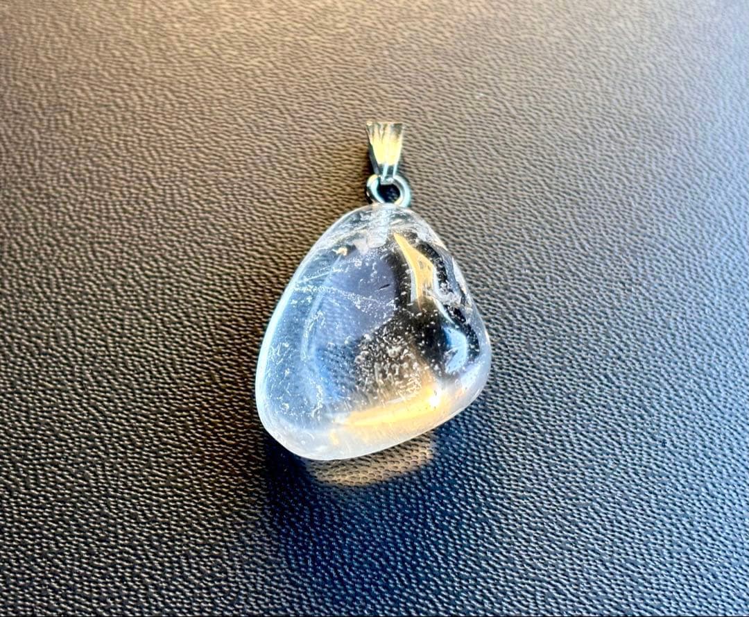 究極品質　超希少幻の逸品　ヒマラヤ幻の聖山　カイラス水晶のペンダントトップ　6g