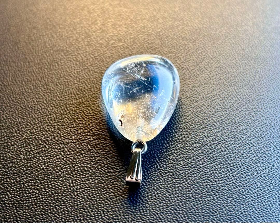 究極品質　超希少幻の逸品　ヒマラヤ幻の聖山　カイラス水晶のペンダントトップ　6g