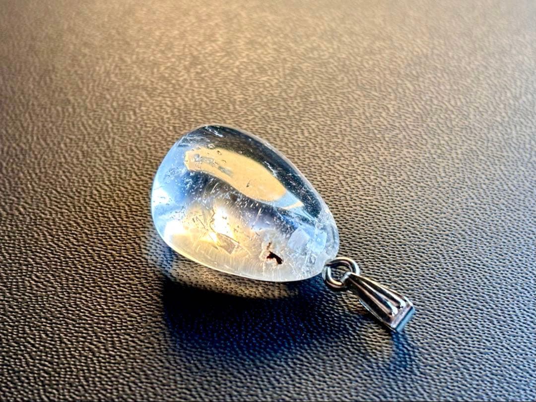 究極品質　超希少幻の逸品　ヒマラヤ幻の聖山　カイラス水晶のペンダントトップ　6g