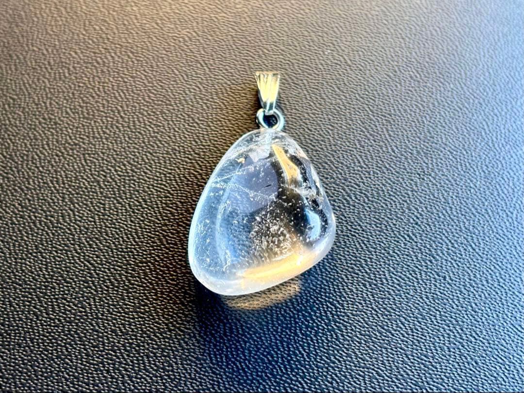 究極品質　超希少幻の逸品　ヒマラヤ幻の聖山　カイラス水晶のペンダントトップ　6g