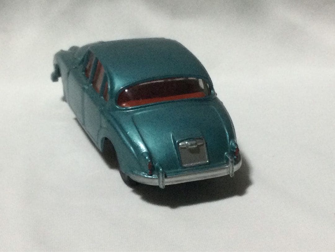 DINKY TOYS DAIMLER 2.5 LITRE ミニカー 昭和41年 - メルカリ