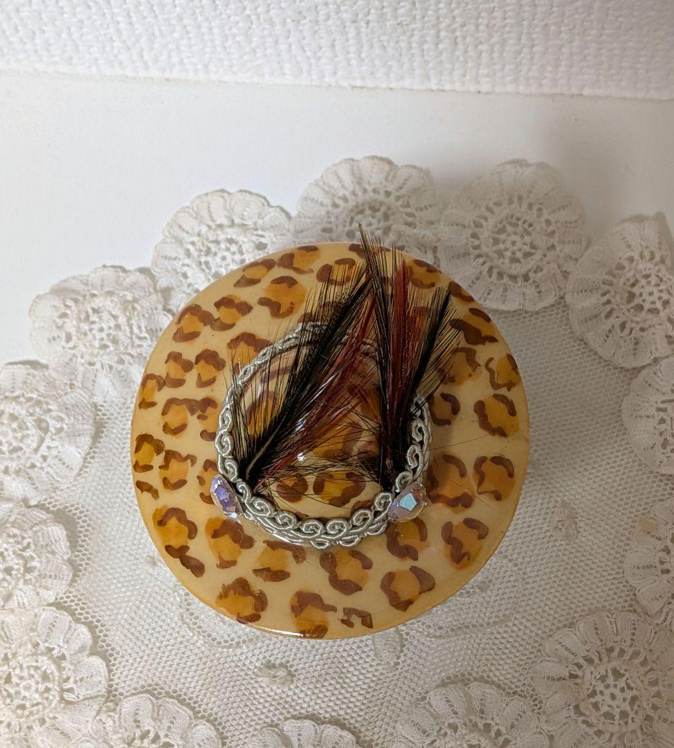 limoges ボックス 小物入れ 豹柄 帽子に羽根飾り ヴィンテージ 磁器