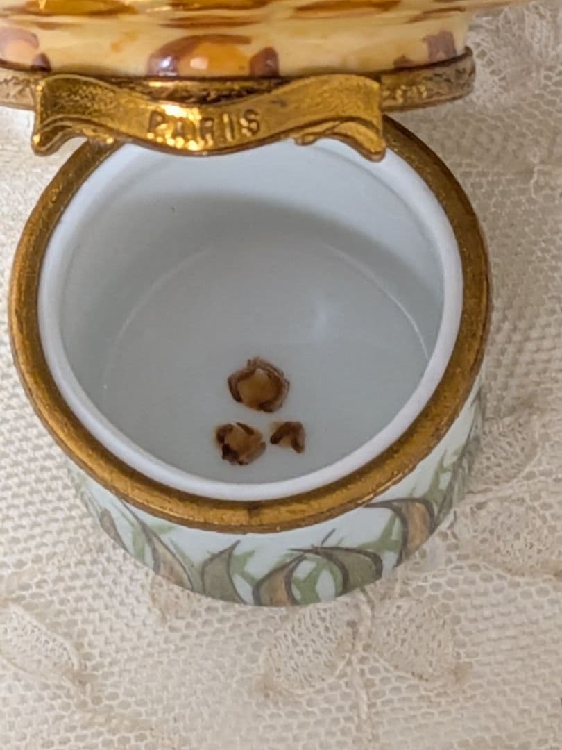 limoges ボックス 小物入れ 豹柄 帽子に羽根飾り ヴィンテージ 磁器