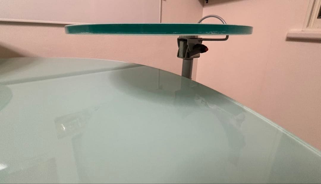 ヤマギワ購入 ガラス製デザインデスク PCデスク モダンデザイン 名古屋