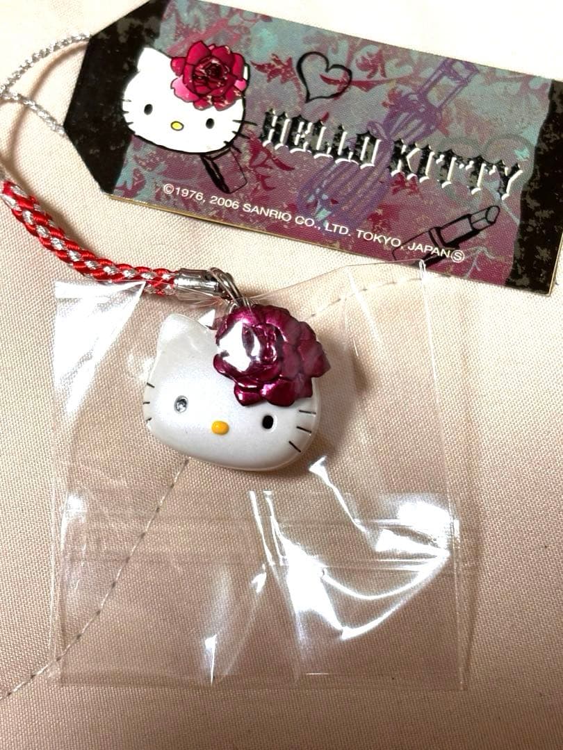 激レア♡新品未開封❗️ご当地キティ番外編コサージュ2006 - メルカリ