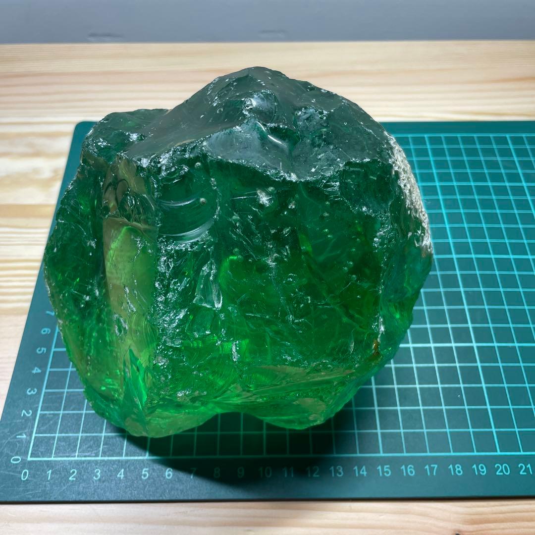 お値下げ　希少　アンダラクリスタル　特大グリーンボール 2850g