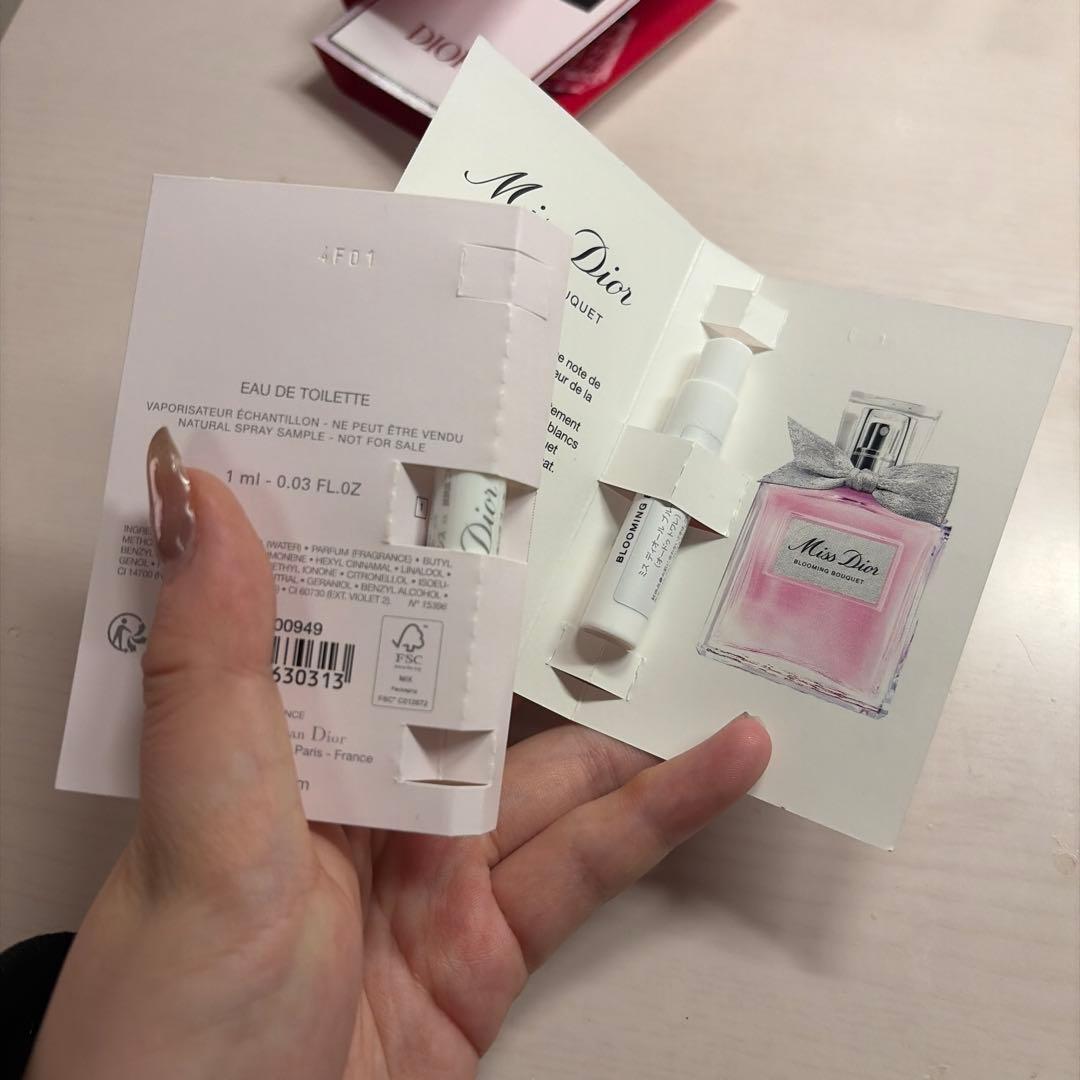 Miss Dior 香水サンプルセット バラ売り可能 - メルカリ