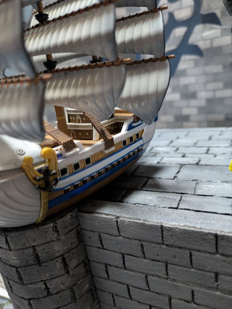 送料込み】ジオラマ ワンピース 海軍本部 マリンフォード 頂上戦争