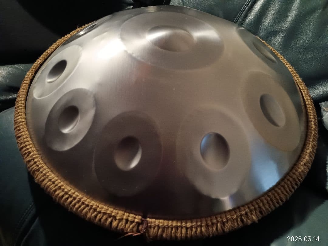 ハンドパン　10音　 22インチ(約56cm)　Dマイナー　 試奏動画あり