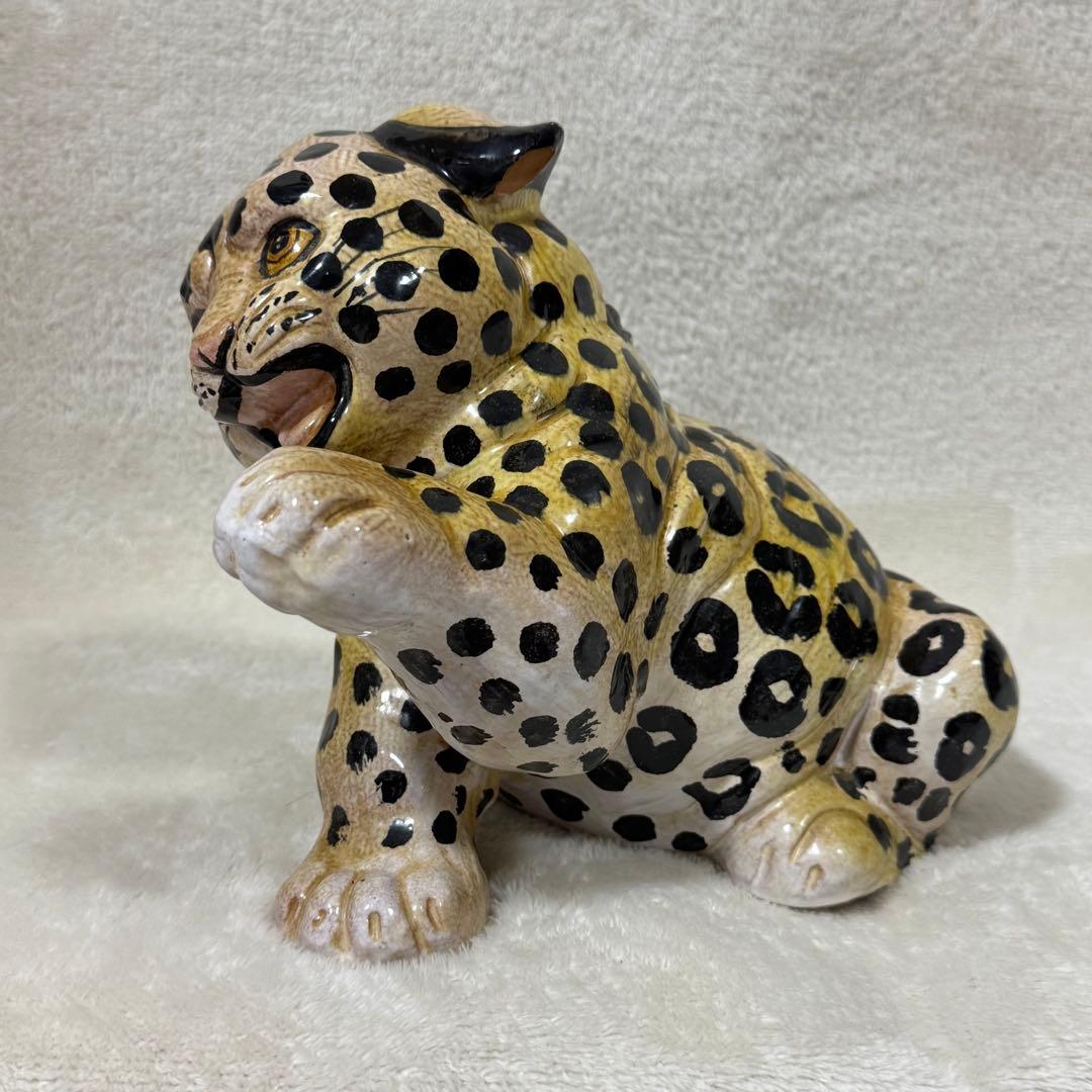 陶磁器 招き猫 招き豹 ヒョウ チーター 赤ちゃん インテリア かわいい