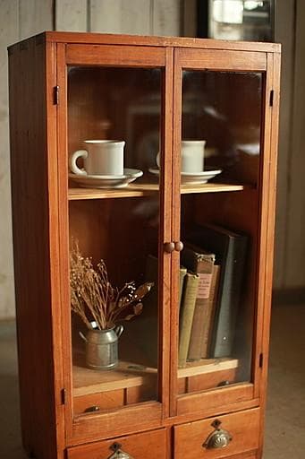 古い小ぶりな木枠のガラス戸棚　小引き出し5杯　食器棚　キャビネット　古家具古民家