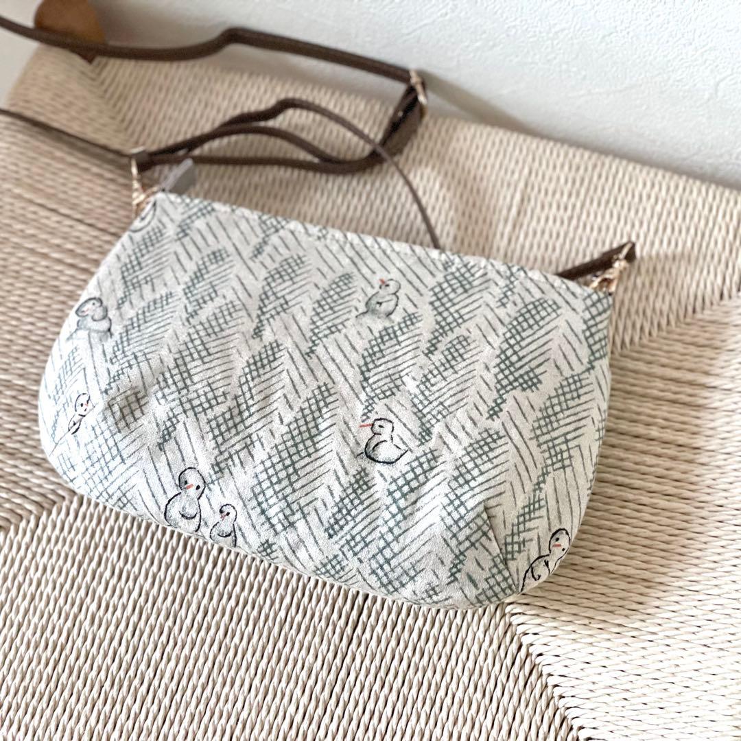 ⚮̈ミナペルホネン　lumiukko ドラポケショルダー　　　サコッシュ