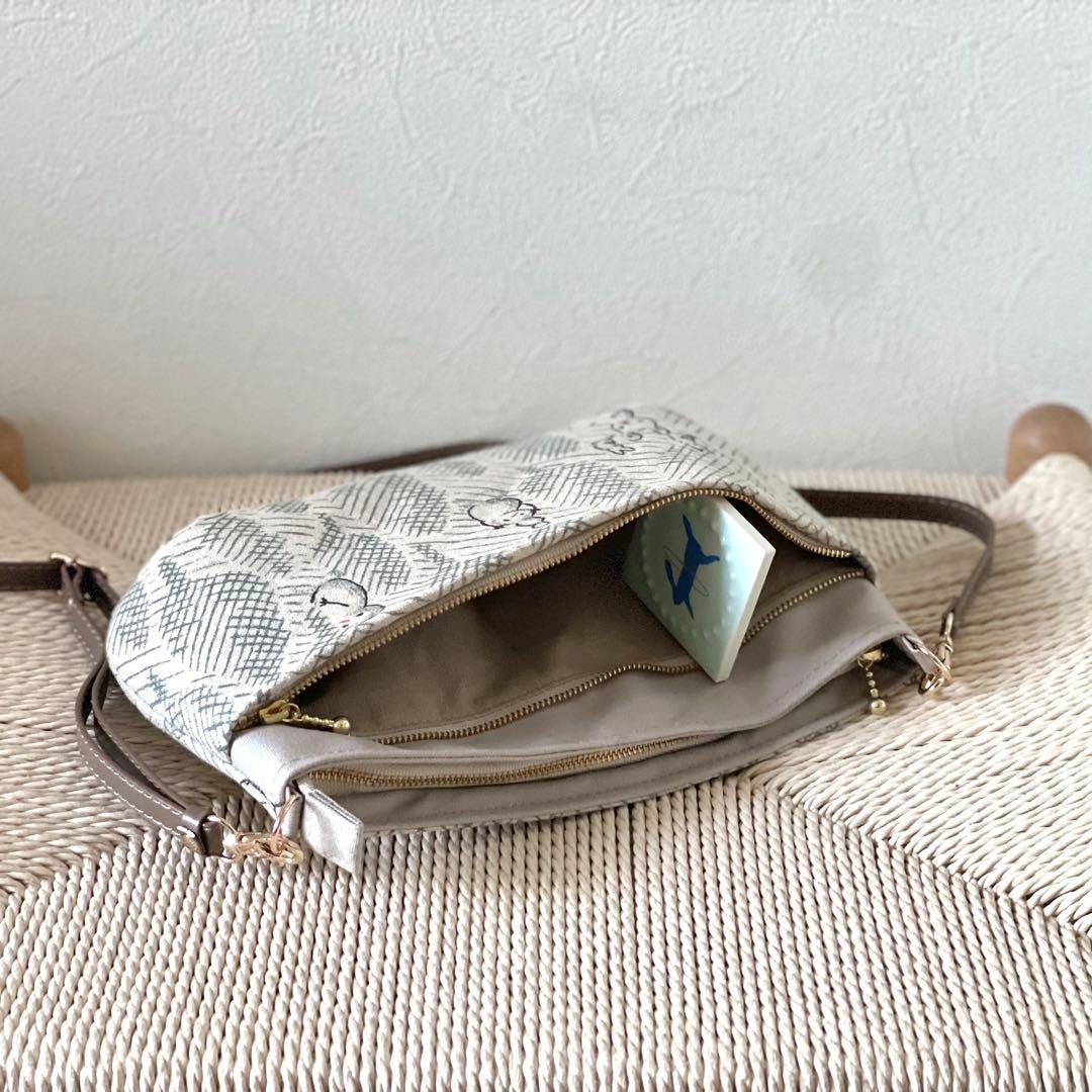 ⚮̈ミナペルホネン　lumiukko ドラポケショルダー　　　サコッシュ